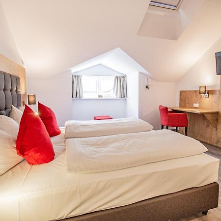 Hotel Wilder Mann Штайнах-на-Бреннер Номер фото